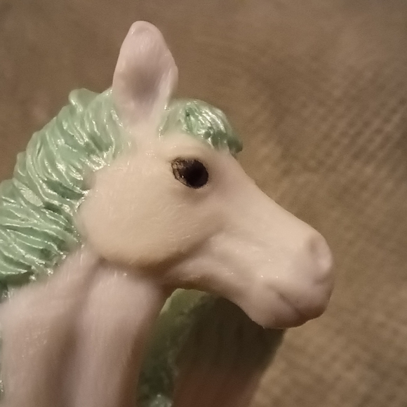 Toy Pegasus Figurine - Picture 6 of 16